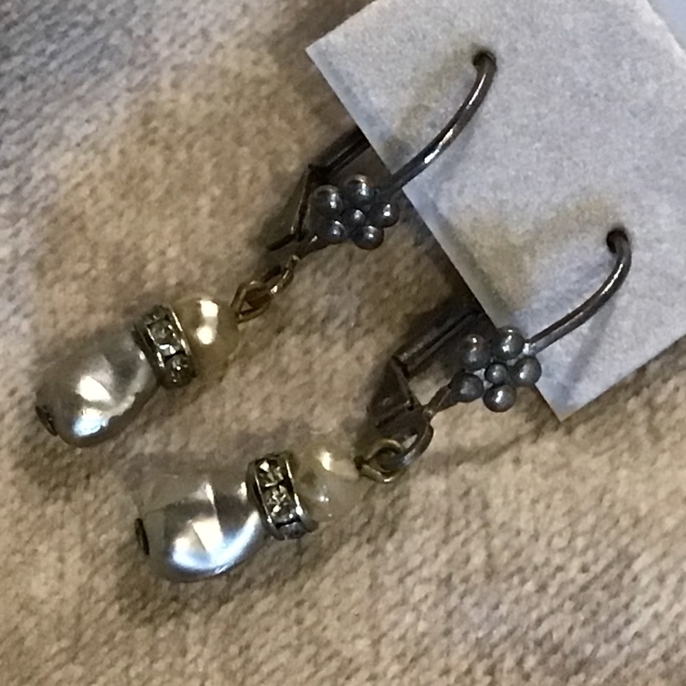 Pearl earrings